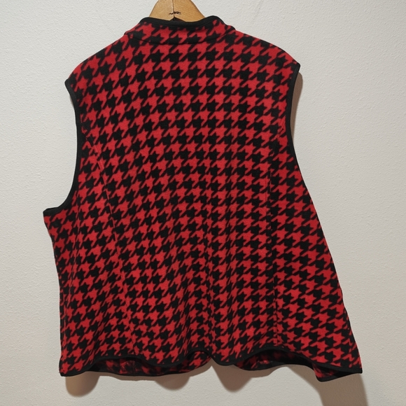 Susan Graver 3X Vest Houndstooth Red Black Full Zip Boxy Cozy - Picture 3 of 7
